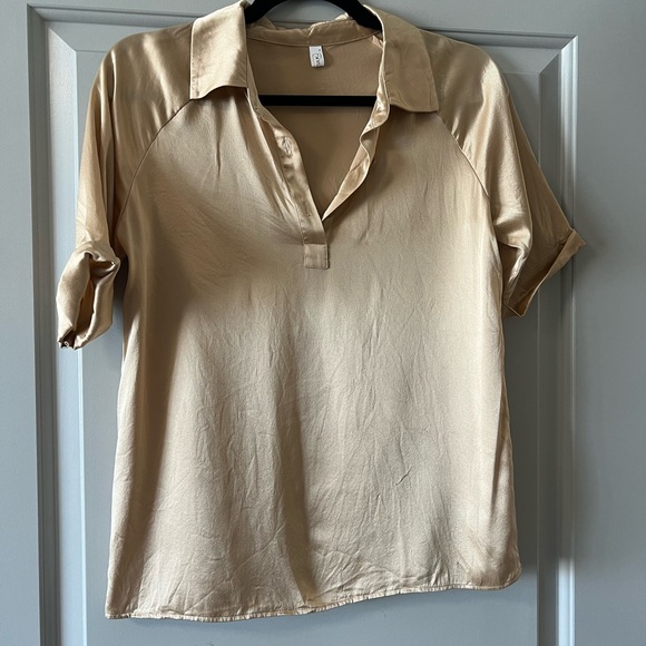 Lily Silk Champagne Gold 100% Silk Collared T-Shirt Size Small - Picture 2 of 4